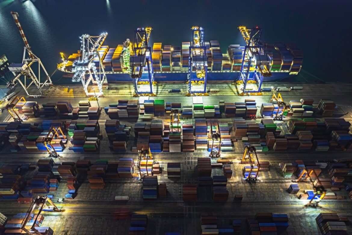 Wyzwania w zarządzaniu łańcuchem dostaw w erze globalizacji